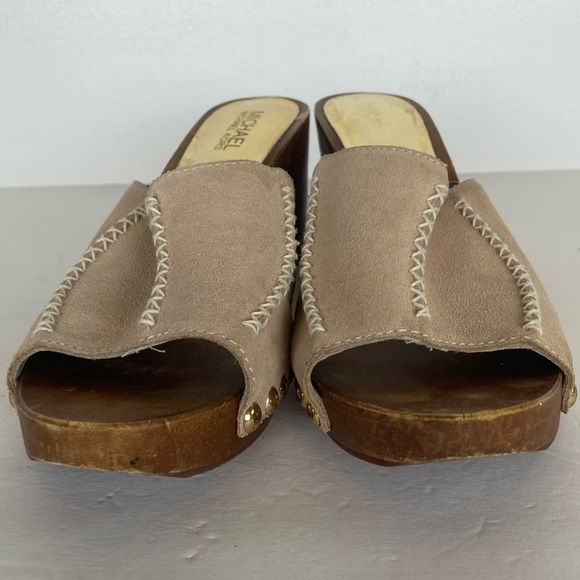 Michael Kors Y2K Wool Studded Block Heels Sandals Size 9.5 M Beige Suede Retro - Picture 4 of 11